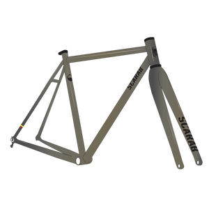 Solid / Titanium Grey